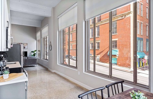 Downtown Cincinnati Appartement | Spacious 2BR CozySuites | OTR Downtown #09