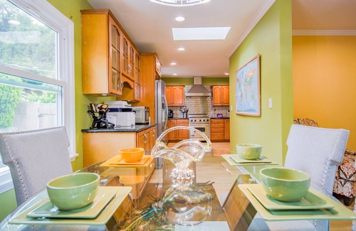 Westchester Maison | Spacious 2BR House near LAX/beach/So-fi Stadium/forum