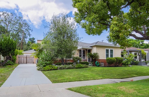 Westchester Maison | Spacious 2BR House near LAX/beach/So-fi Stadium/forum