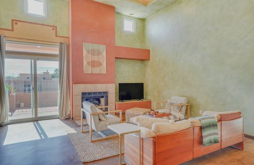 Starr Pass Maison | Spacious 2BR in Tucson Foothills - WiFi, AC, Golf & Hiking Nearby