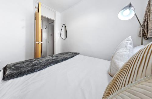 Haggerston Appartement | Spacious 3-Bed Apt near Shoreditch with Parking