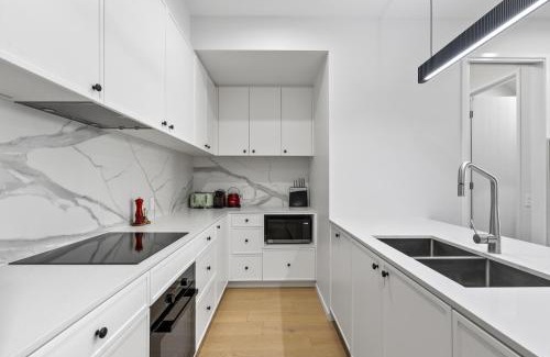 Clayfield Maison | Spacious 3-Bed Clayfield House with Patio and BBQ
