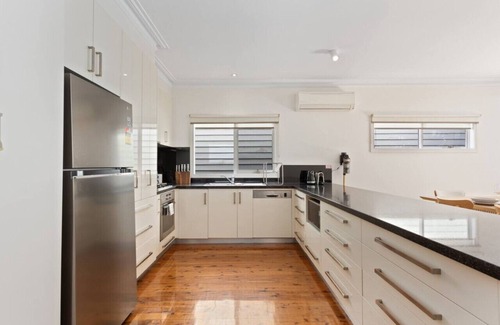 Flemington Maison | Spacious 3-Bed House near CBD