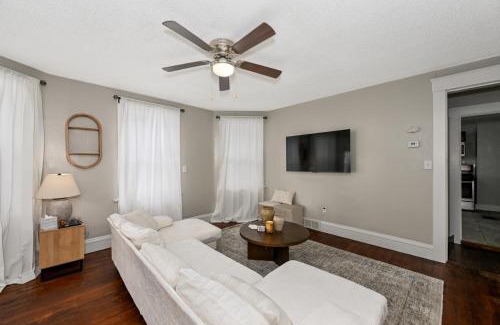 Tremont Appartement | Spacious 3-Bed In Vibrant Tremont