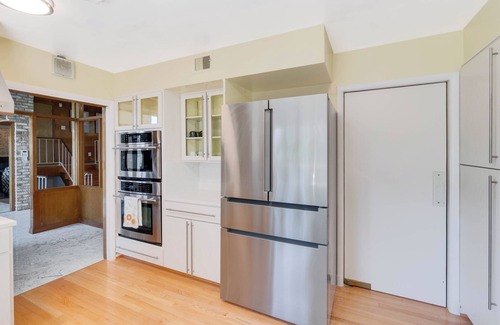 Silver Spring Maison | Spacious 3-bedroom Main Level -Less than half mile from Downtown Silver Spring