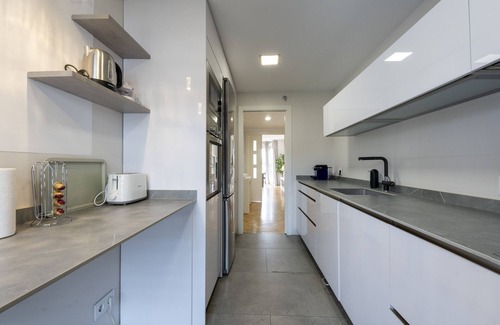 Las Acacias Appartement | M (ACA65)Amplio piso de 3 dormitorios y 2 baños en