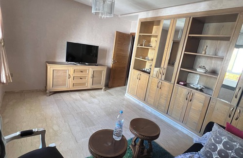 SOUR JDID Appartement | Spacious 3-bedroom apartment in fabulous Casablanca with AC