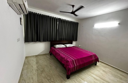 Hyderabad Appartement | Spacious 3-bedroom apartment in enchanting Hyderabad with WiFi, AC