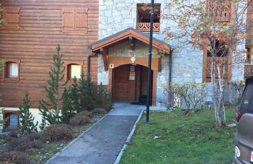 Les Esserts Appartement | Appartement spacieux de 3 chambres à coucher directement sur les pistes