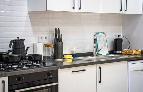 Kadikoy Appartement | Spacious 3-bedroom apartment with WiFi, AC in charming Istanbul