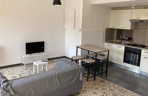 Longwy Appartement | Spacious 3-bedroom apartment 5 minutes walk to Longwy train station