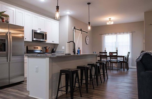 Sycamore Copropriété | Brand New Duplex in Sycamore