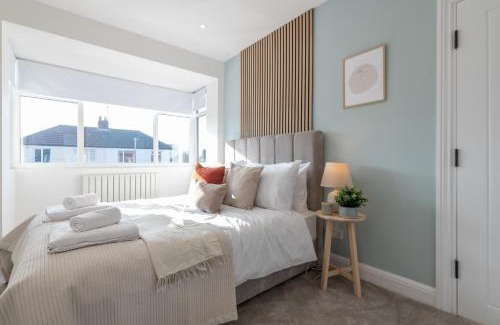 Beeston Maison | Spacious 3-Bedroom House near Elland Rd Stadium & Leeds City, Ideal for Contractors & Long Stays - NordStay