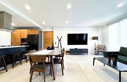 Juriquilla Appartement | Spacious 3-bedroom apartment with WiFi, fitness room in charming Juriquilla
