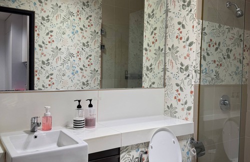 Tanjung Bungah Appartement | Spacious 3-bedroom apartment with AC, in charming George Town Penang Malaysia