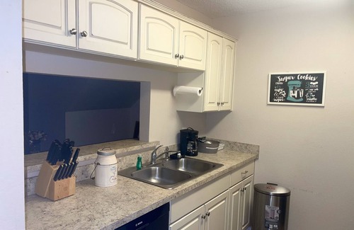 Tallahassee Maison | Spacious 3 BR Townhome in the Center of Everything
