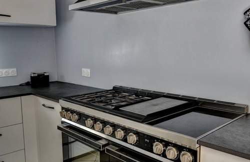Deneze-sous-Doue Autre | Manoir de Rousse - Villa de 320 m2 en campagne * Piscine Wifi Jardins *
