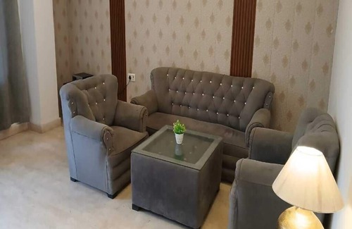 Safdarjung Enclave Appartement | 3-bedroom apartment in amazing New Delhi with AC, WiFi, fitness room
