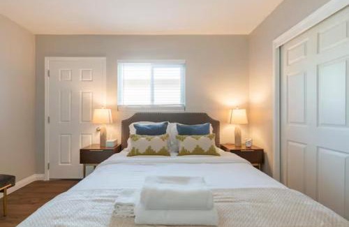 Del Aire Maison | Spacious 3BR/2BA Near LAX and SoFi Stadium