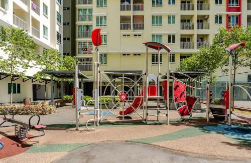 Sungai Buloh Appartement | Spacious 3BR Condo in Residensi Suasana Damai