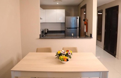 Qudaibiya Maison | Spacieuse suite familiale 3 , luxe dimanche Adliya