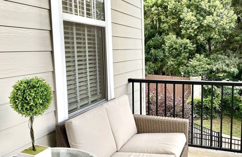 Old Town Maison | NEW Beautiful, Private Home in Downtown Tally