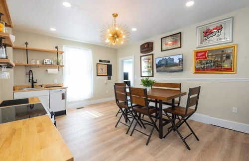 Beverly Copropriété | *Luxury 3BR Downtown|Salem+Beverly| Halloween
