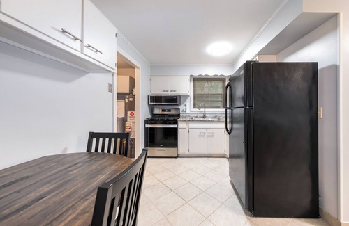 Miller Beach Maison | Spacious 3BR Home Firepit and Grill