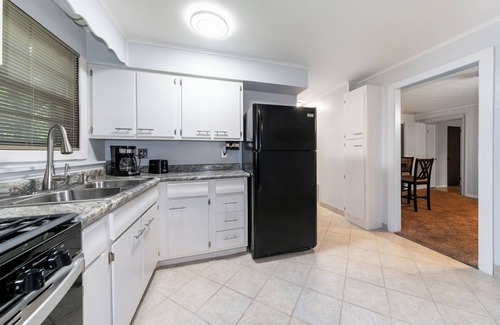Miller Beach Maison | Spacious 3BR Home Firepit and Grill