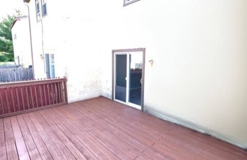 Pottsgrove Maison | Spacious 3BR Townhome Near King of Prussia