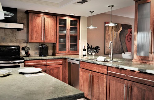 Glenvar Heights Maison | Maison de ville spacieuse 3br dans une communauté fermée calme avec piscine, bain à remous