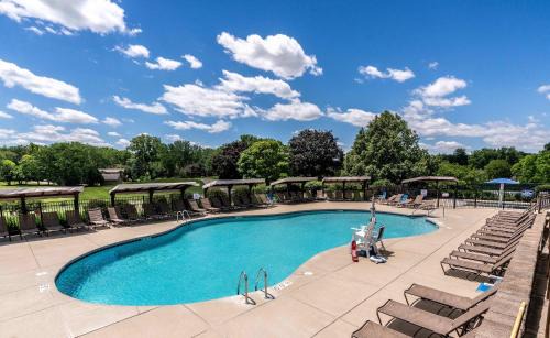 Fontana Maison | Spacious 4 BDR Home in Desirable Abbey Springs