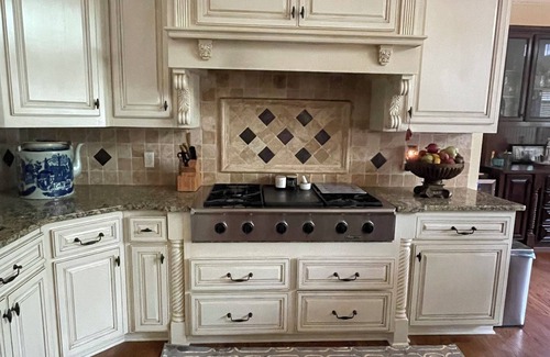 Auburn Maison | Spacious 4 Bed 3 Bath Auburn Game Day Home