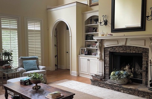 Auburn Maison | Spacious 4 Bed 3 Bath Auburn Game Day Home