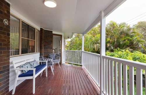 Shelly Beach Maison | Spacious 4-Bed House Metres from Beach