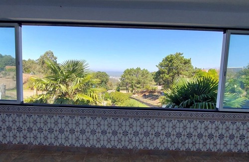 Alcobaca Maison | Spacious 4 bed house with hot tub, games room & terraces, near Alcobaca & Nazare