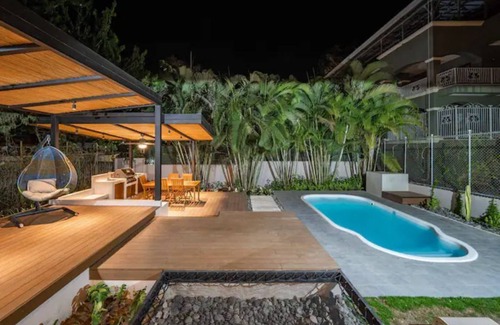 Jaco Maison | \Spacious 4-Bedroom with Private Pool and BBQ Patio