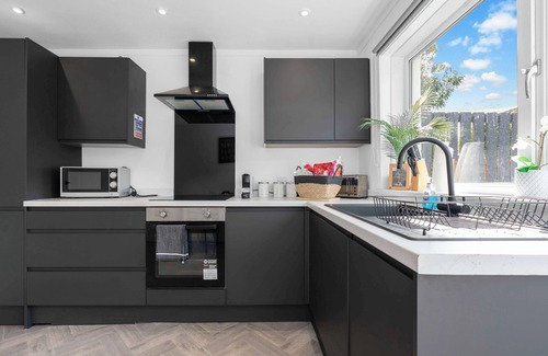 Livingston Maison | Spacious 4 bedroom home