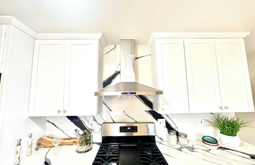 Shoreline West Maison | Spacious 4-bedroom house in cool Mountain View with WiFi