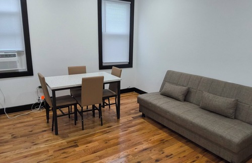 Weequahic Appartement | Spacious 4-bedroom, 4 beds 2 bath each, in lovely Newark with AC, WiFi.