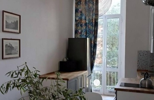La Spezia Appartement | Spacious 4-bedroom apartment in charming La Spezia with WiFi, AC