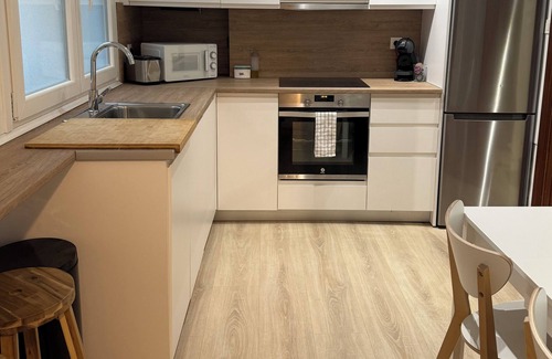 Basurtu Appartement | Spacious 4-Bedroom Apartment in Central Bilbao – Perfect for Families & Groups
