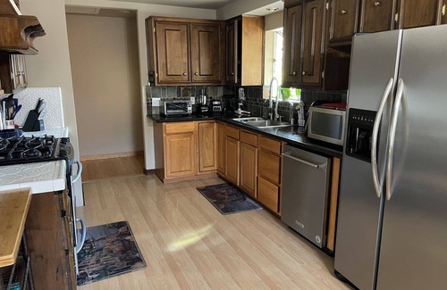 Chico Maison | Spacious 4-bedroom family home with sparkling pool