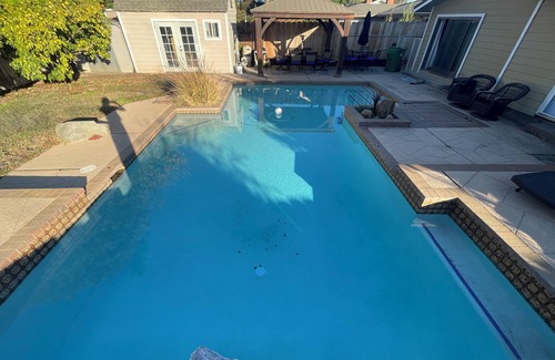 Chico Maison | Spacious 4-bedroom family home with sparkling pool