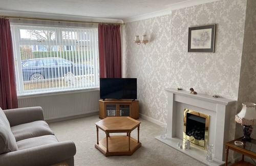 Wetherby Maison | Spacious 4 bedroom house, in Boston Spa village, between York, Harrogate & Leeds