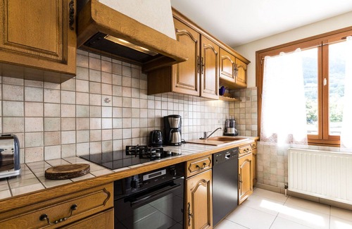 Lalley Maison | Spacieux gîte de 4 chambres "Menil" avec jacuzzi-sauna à Trieves Vercors