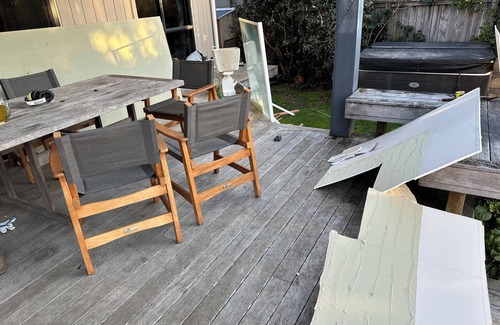 Whangapoua Maison | Spacious 4-bedroom house in terrific Whangapoua with WiFi