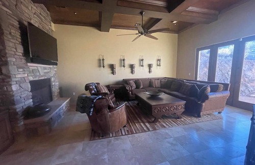 Carefree Maison | Spacious 4-bedroom house with sunset views in Cave Creek