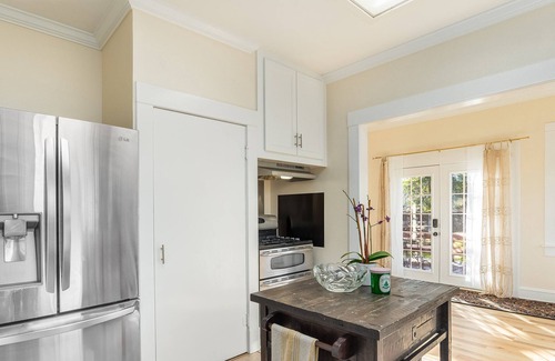 Fairfield Historic District Maison | Spacious 4-bedroom house in enjoyable Shreveport with WiFi, AC