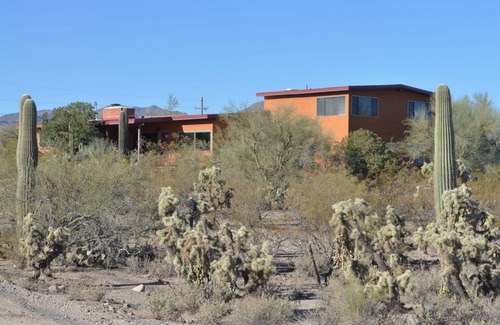 Tucson Maison | Spacious 4-bedroom home in charming Tucson Foothills on four desert acres